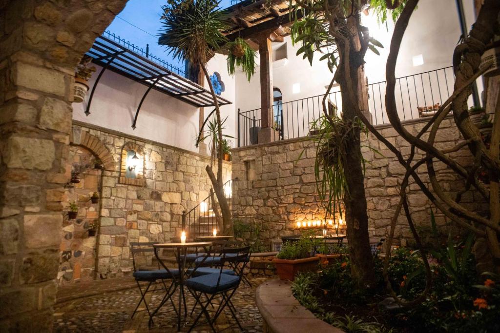 Casa Villamil Boutique Hotel in Copan Ruinas