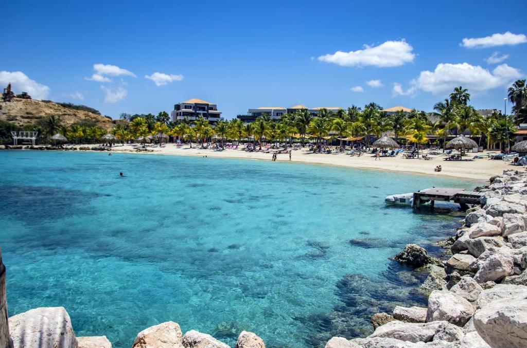 10 Best Luxury Hotels in Curacao - Stay to Wander