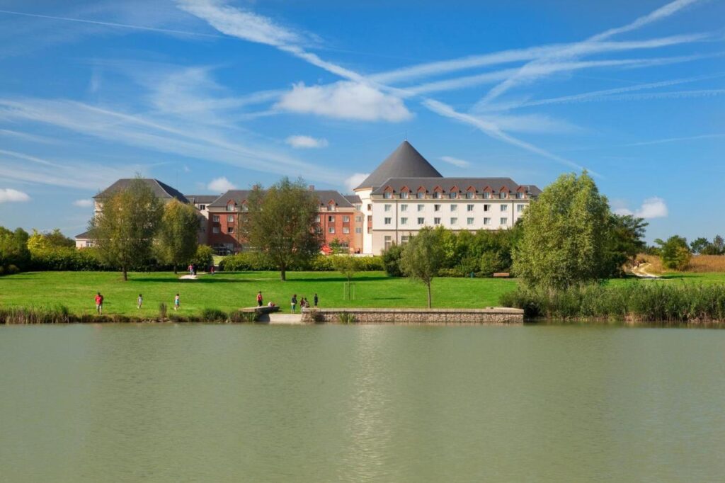 Grand Magic Hotel Marne La Vallée