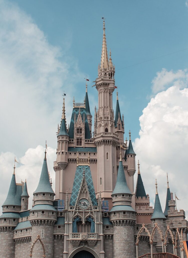 7 Best Off-Site Hotels Near Disney World
