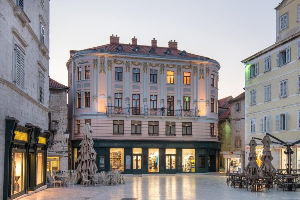 Central Square Heritage Hotel in Split