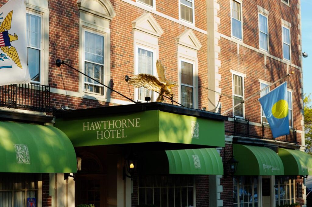 Hawthorne Hotel in Salem