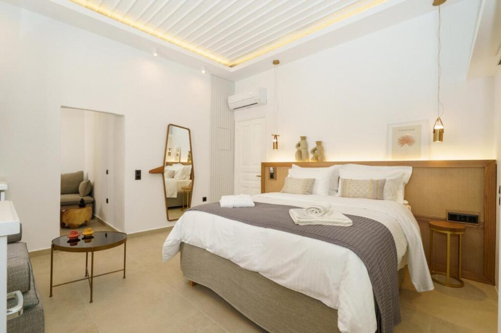 La Vie Hydra Luxury Suites