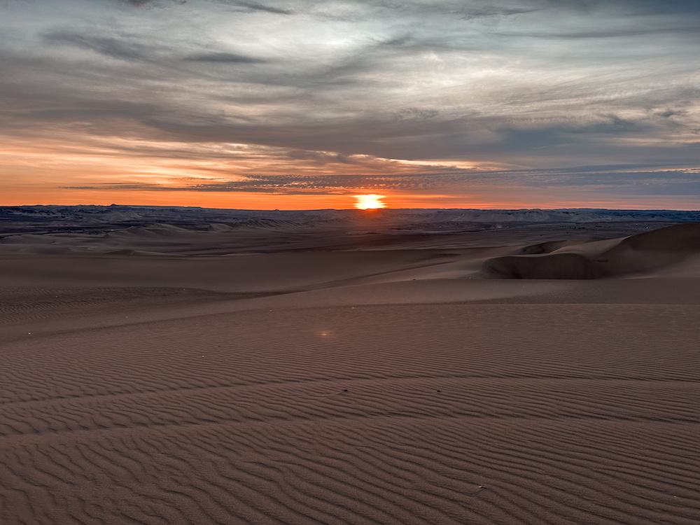 Huacachina Desert