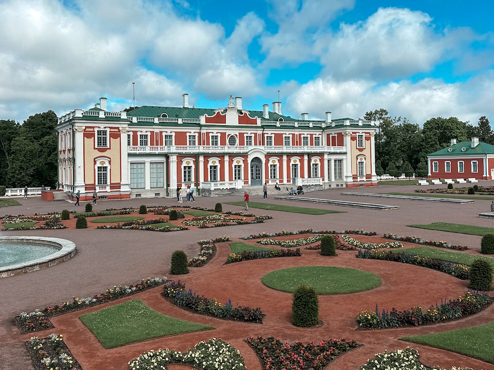 Kadriorg Art Museum