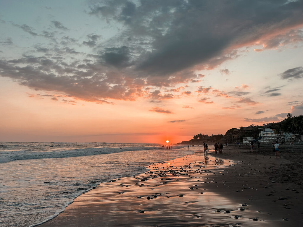 Sunset in El Tunco