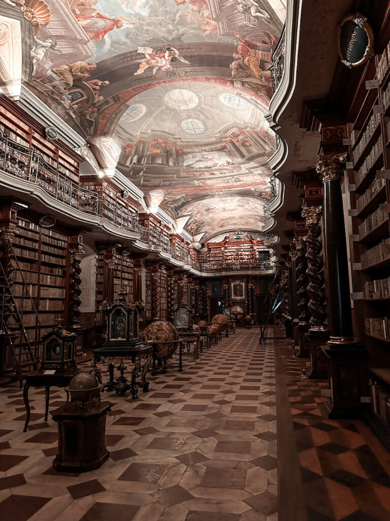 Klementium Library