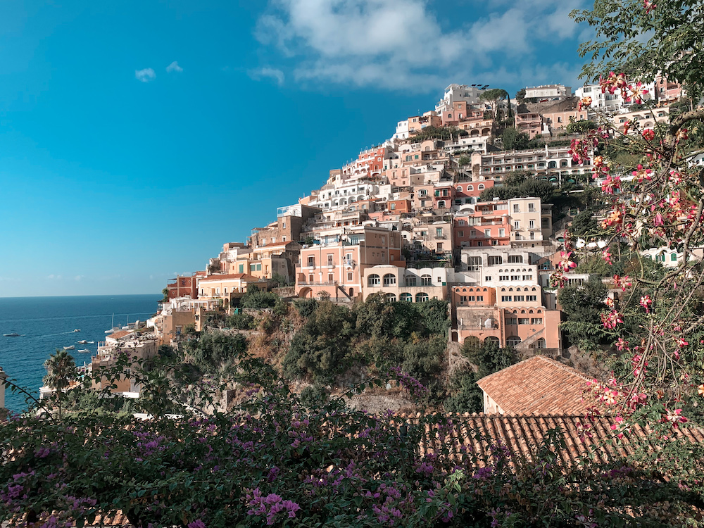 What Not to Wear in Italy for Tourists