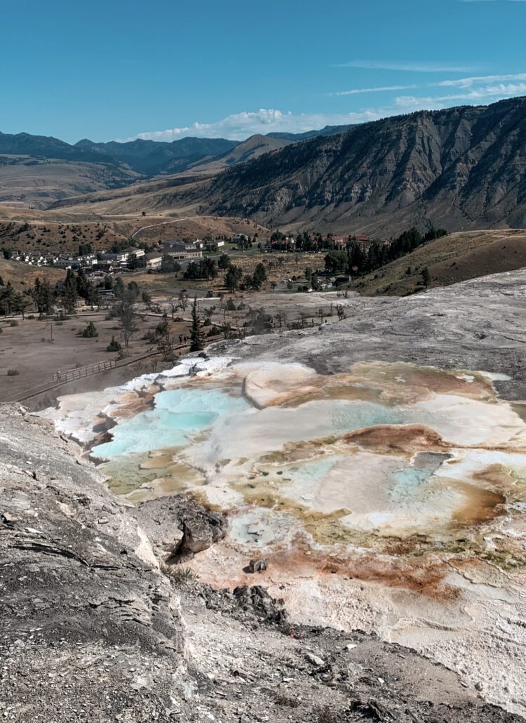 Where to Stay Near Yellowstone