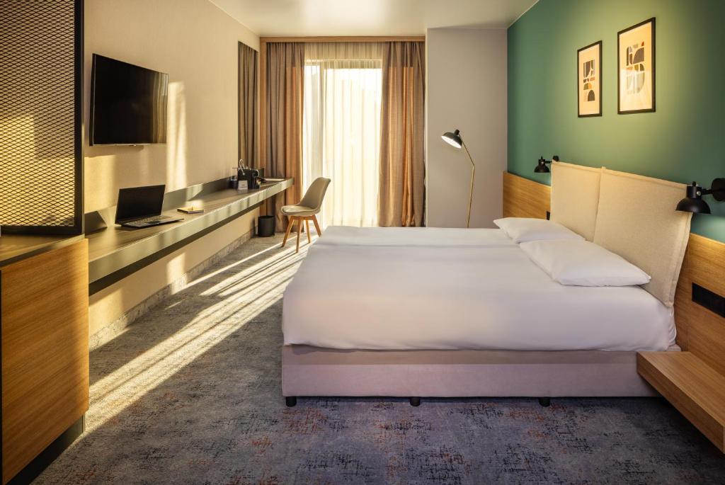 B1 Downtown Hotel